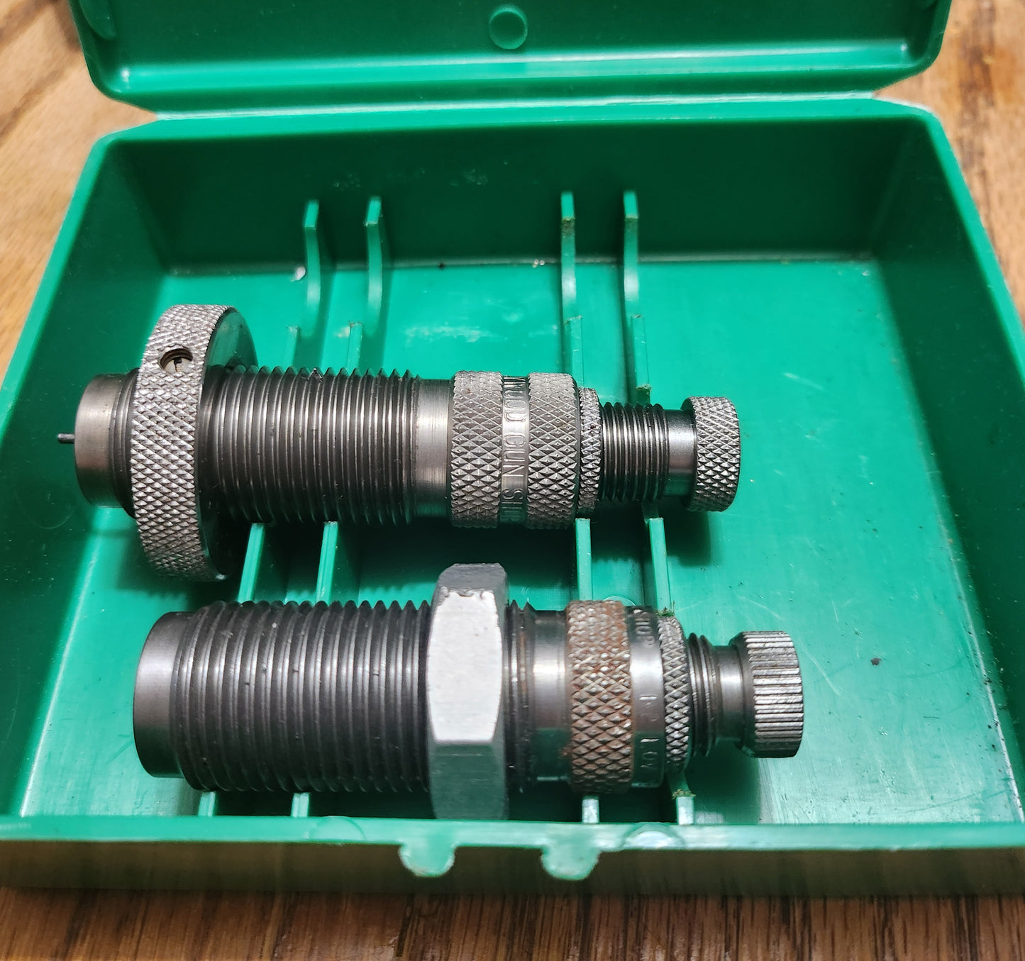 Hollywood 22 R-2 Lovell F.L reloading dies