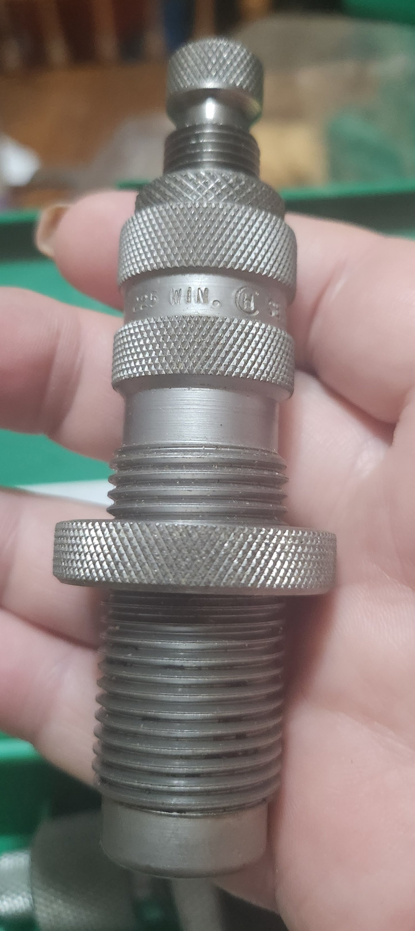 225 Winchester 5 piece die set