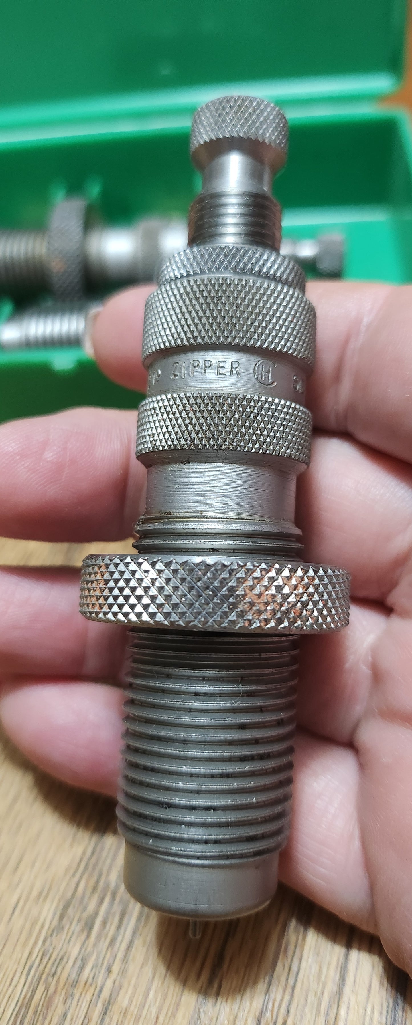 219 Zipper Reloading Dies